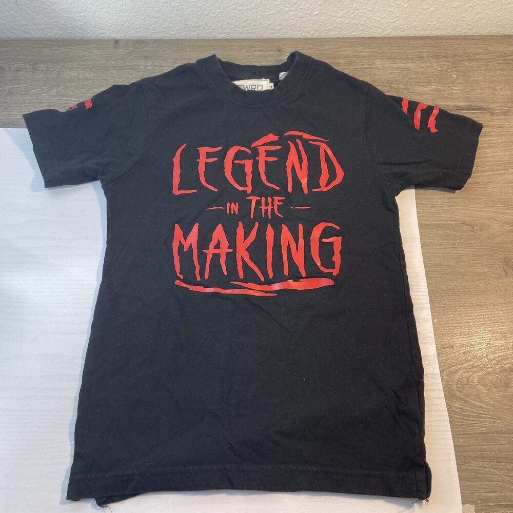 FWRD Men T-shirt Embroidered Legend In The Making Size: Small